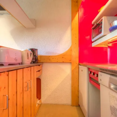 2 Pieces Pour 6 Personnes Avec Balcon, Wifi Gratuit, Au Pied Des Pistes - Fr-1-346-541 Apartment