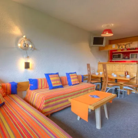 Apartment 2 Pieces Pour 6 Personnes Avec Balcon, Wifi Gratuit, Au Pied Des Pistes - Fr-1-346-541